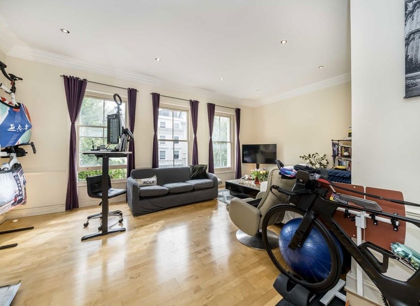 Properties for sale in Inverness Terrace - W2 3JR view3