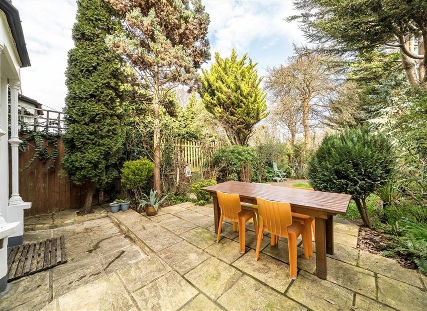 Properties for sale in Jerningham Road - SE14 5NQ view3