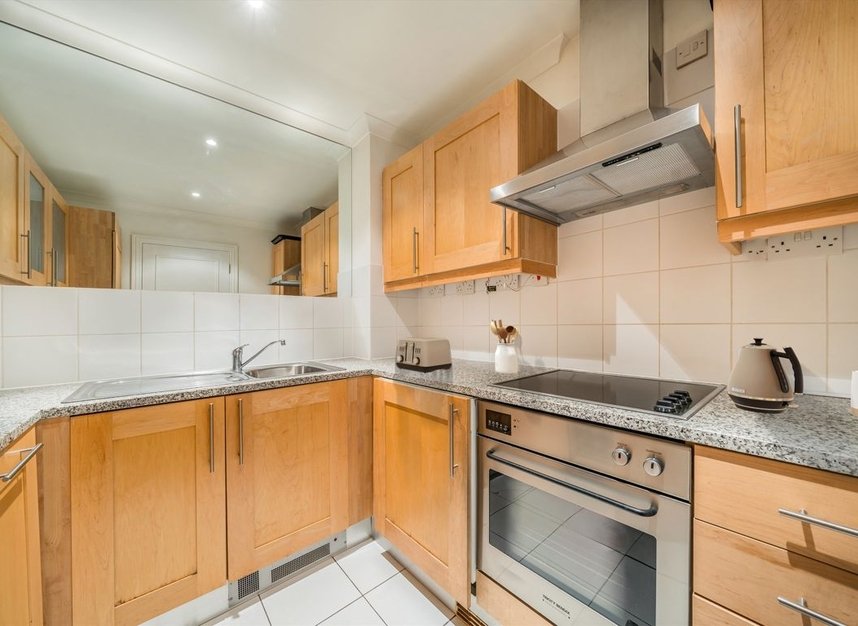 Properties for sale in John Adam Street - WC2N 6HA view5
