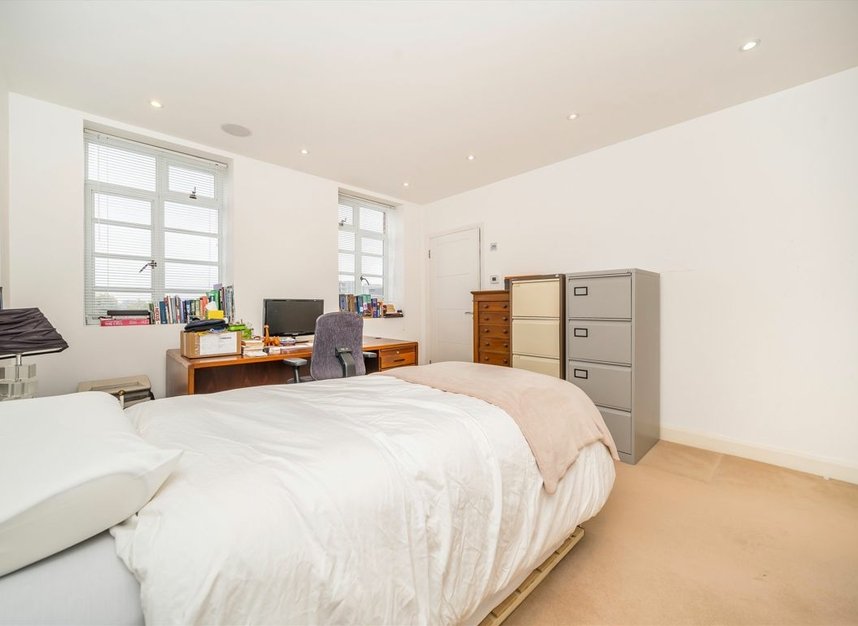 Properties for sale in John Street - WC1N 2BF view5