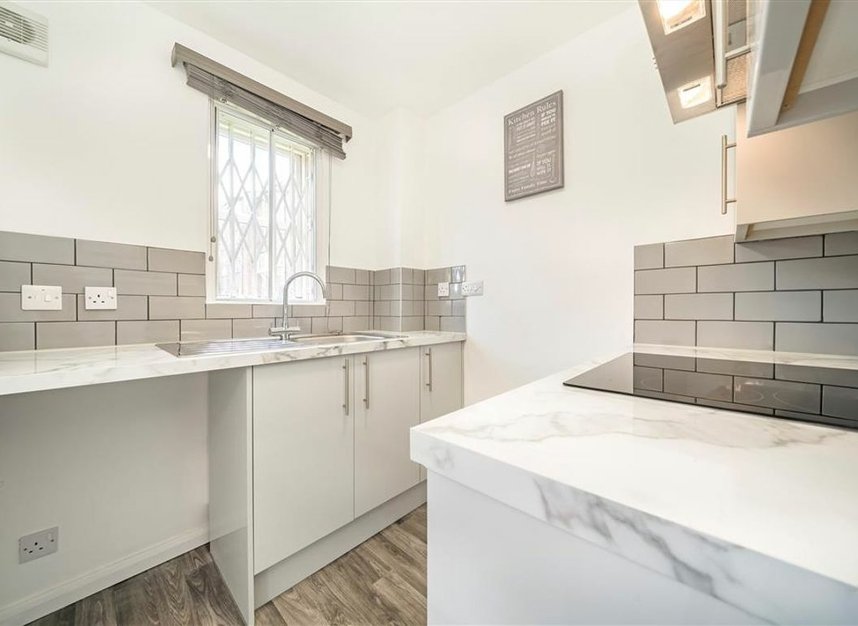 Properties sold in John Williams Close - SE14 5XD view4