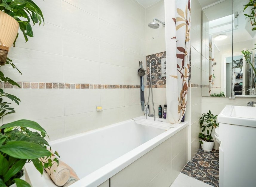 Properties for sale in Judd Street - WC1H 9NX view6