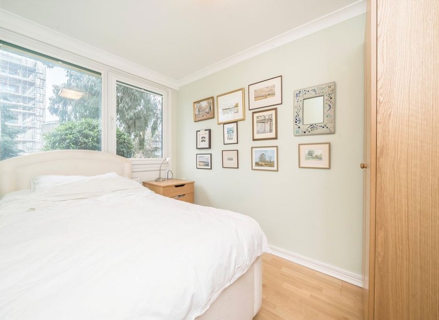 Properties for sale in Justin Close - TW8 8QG view5