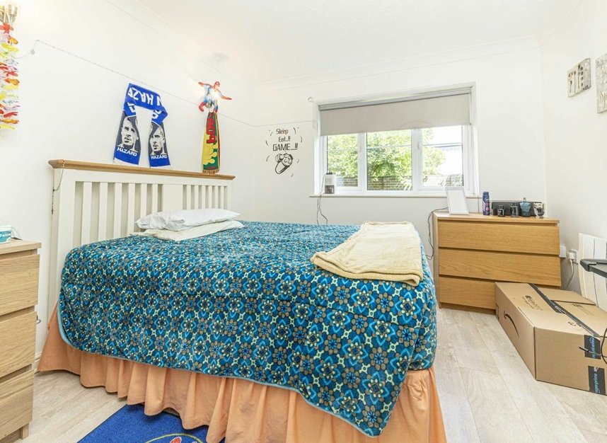 Properties for sale in Kempton Court - TW16 5PA view5