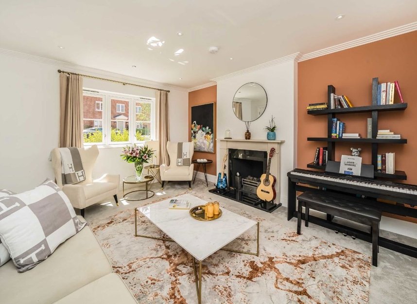 Properties for sale in Kendrick Drive - EN4 0FD view5