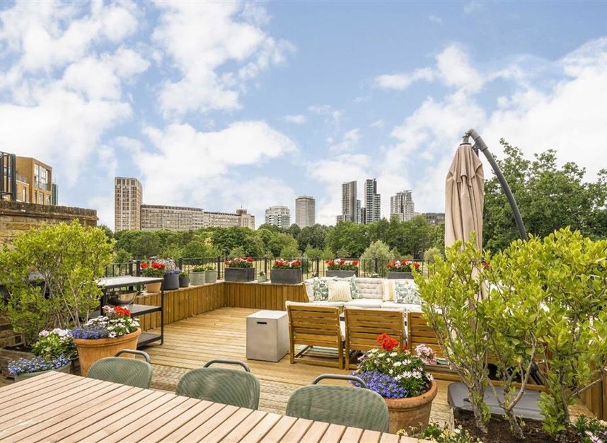 Properties for sale in Kennington Lane - SE11 5HY view1