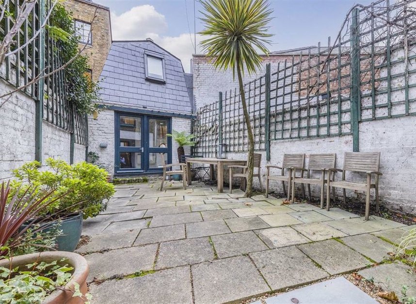 Properties for sale in Kennington Road - SE11 4QE view8