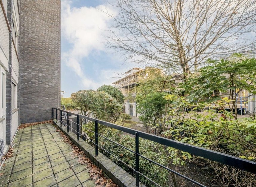 Properties for sale in Kensington Park Road - W11 2PJ view8