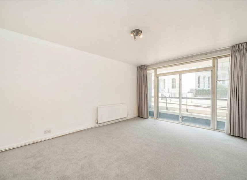 Properties for sale in Kensington Park Road - W11 2PJ view5