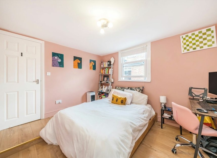 Properties for sale in Kenworthy Road - E9 5RB view7