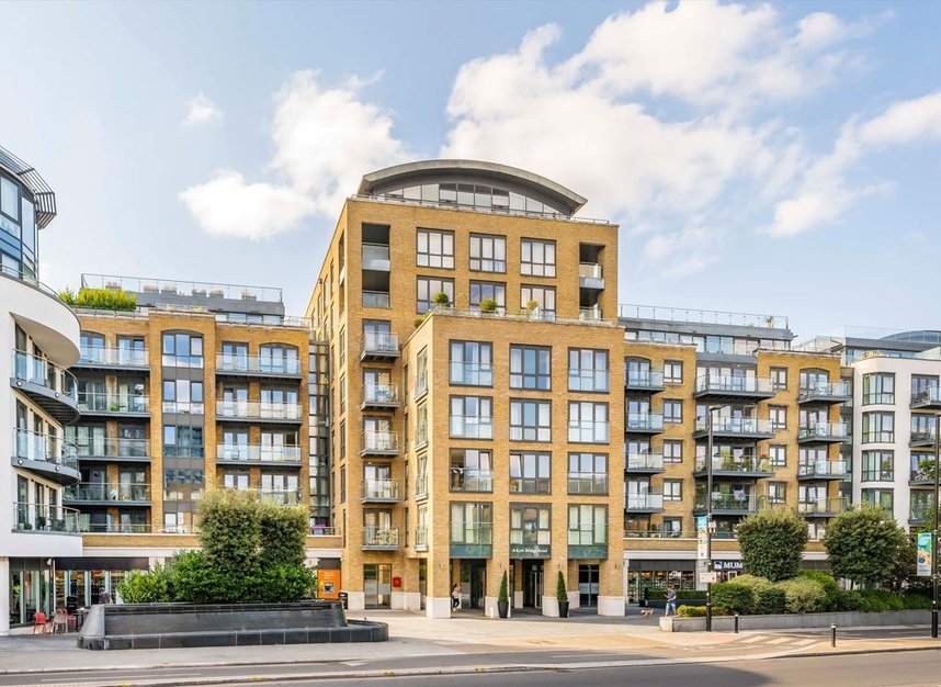 Properties for sale in Kew Bridge Road - TW8 0FD view1