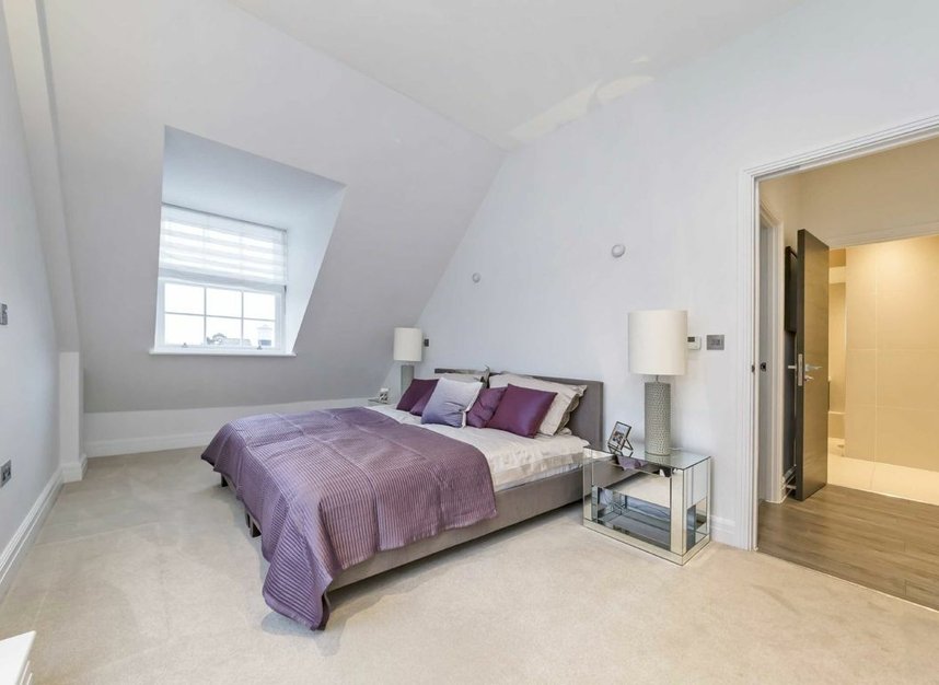Properties for sale in Kew Bridge Road - TW8 0FA view4