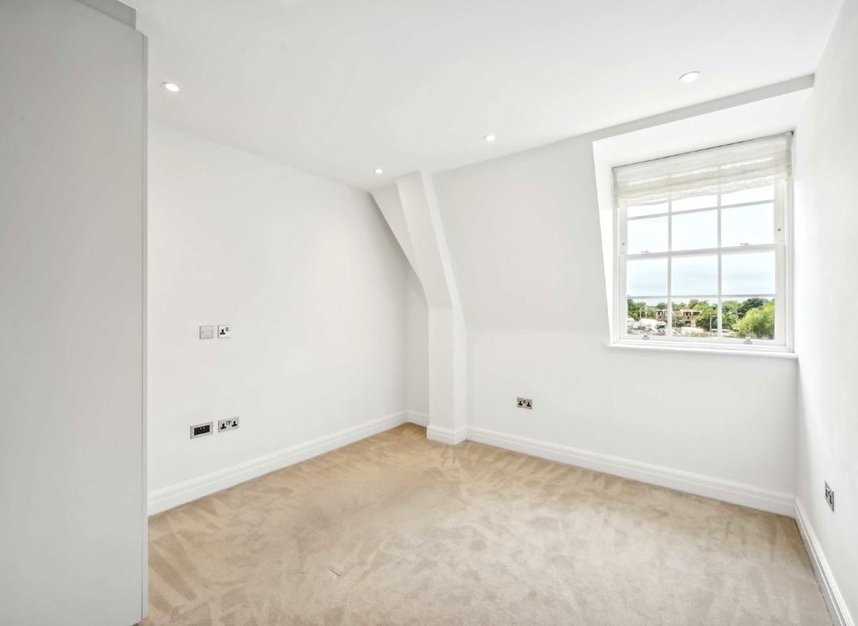 Properties for sale in Kew Bridge Road - TW8 0FA view4