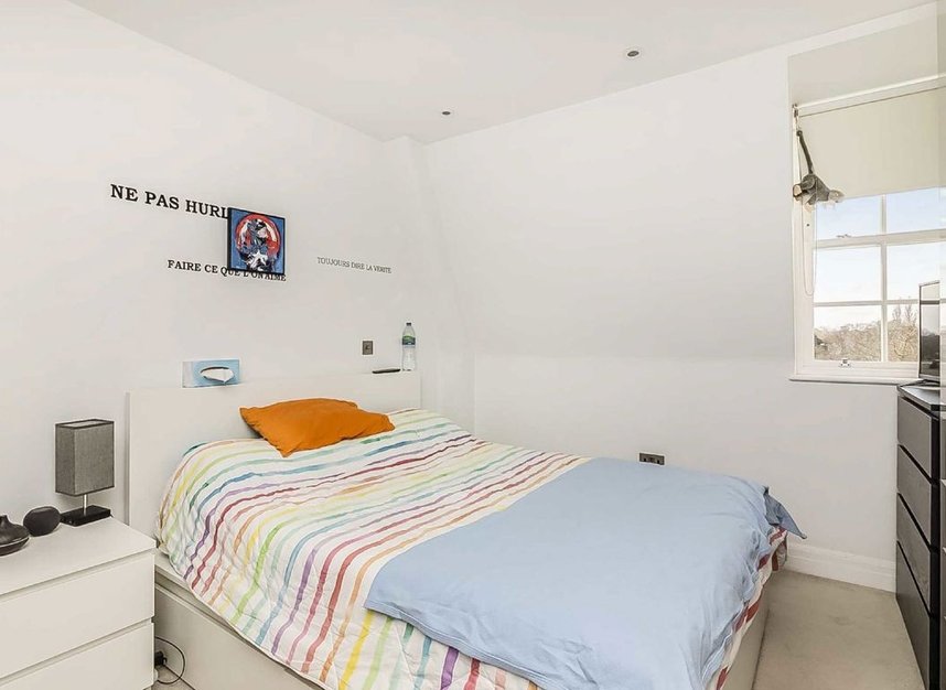 Properties for sale in Kew Bridge Road - TW8 0FA view6