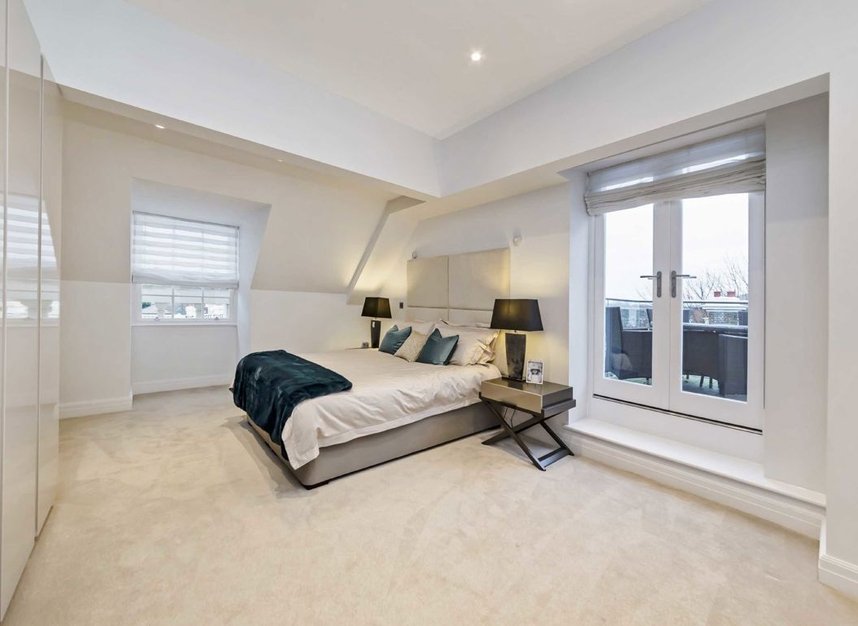 Properties for sale in Kew Bridge Road - TW8 0FA view3