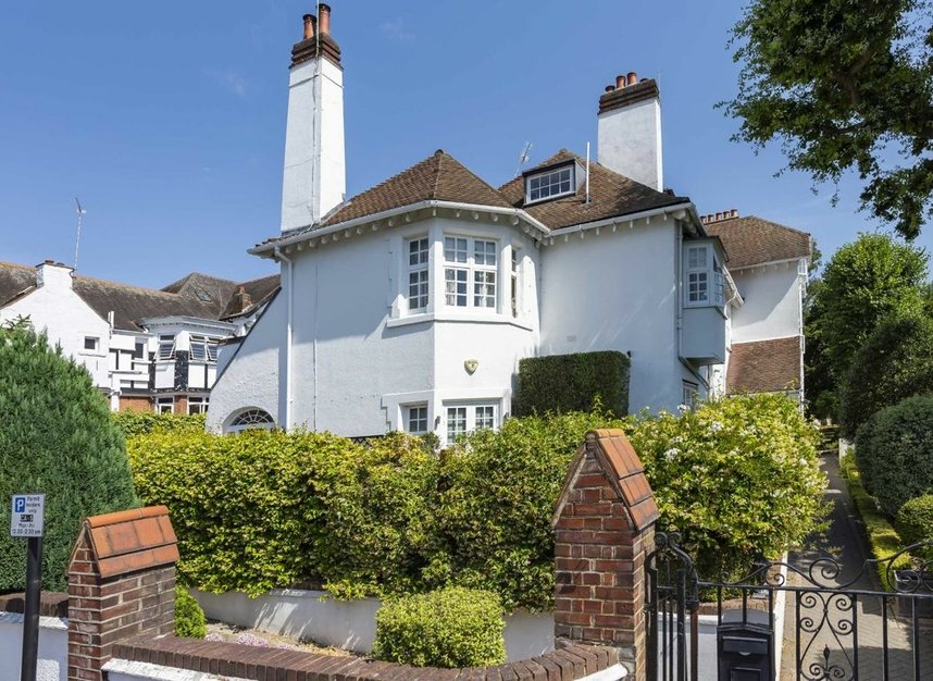 Properties sold in Kidderpore Avenue - NW3 7SP view1