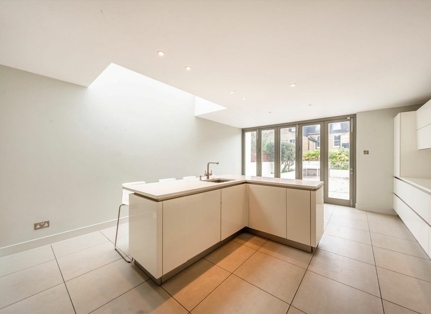 Properties for sale in Kimberley Road - SW9 9DG view3
