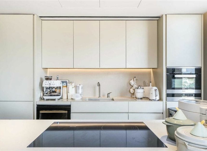 Properties for sale in Kings Gate Walk - SW1E 6AN view5