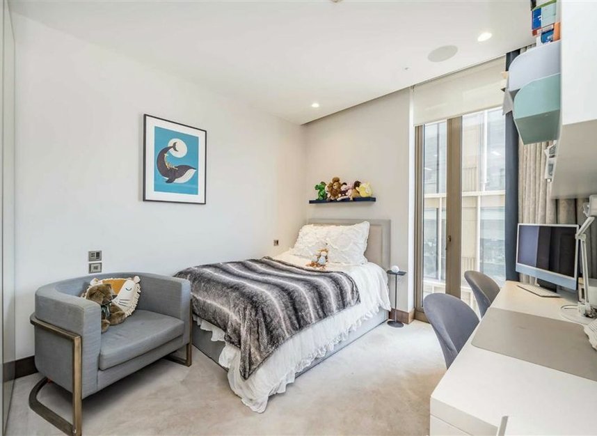 Properties for sale in Kings Gate Walk - SW1E 6AN view6