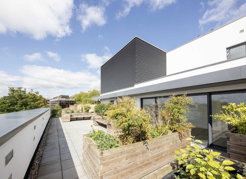 Properties for sale in Kings Place - W4 4BA view6