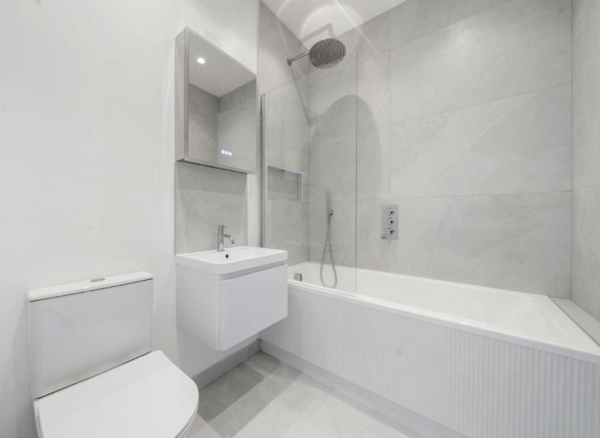 Properties for sale in Kings Road - KT2 5JG view5
