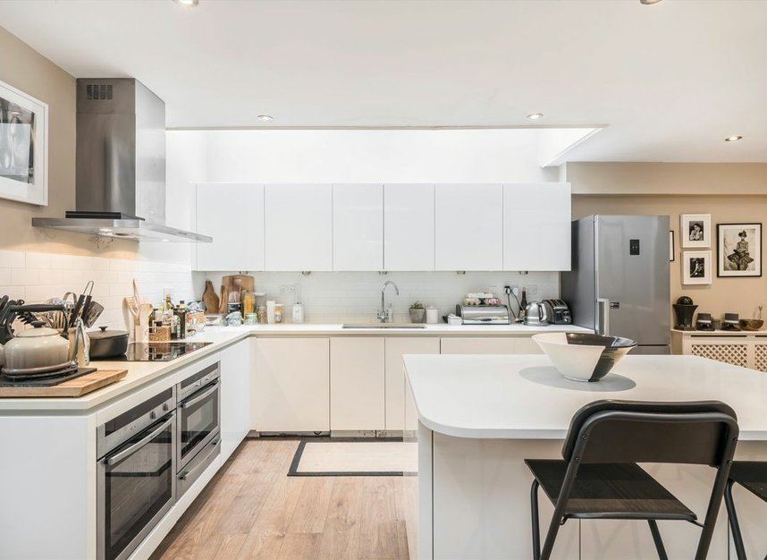 Properties for sale in Kings Road - SW6 2DU view8