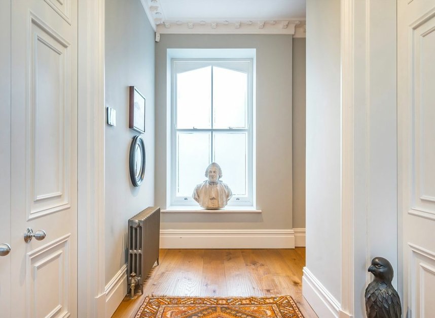 Properties for sale in Kings Road - TW10 6EP view4