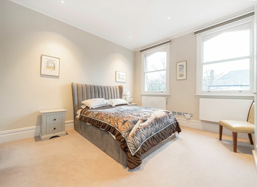 Properties for sale in Kings Road - TW10 6EP view11