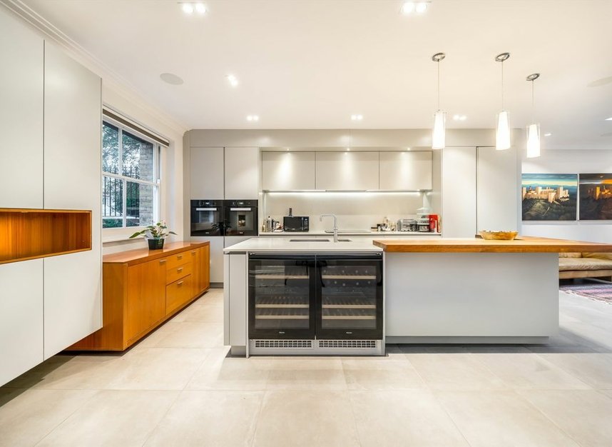 Properties for sale in Kings Road - TW10 6EP view8