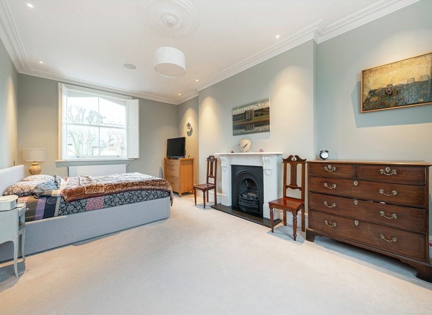 Properties for sale in Kings Road - TW10 6EP view10