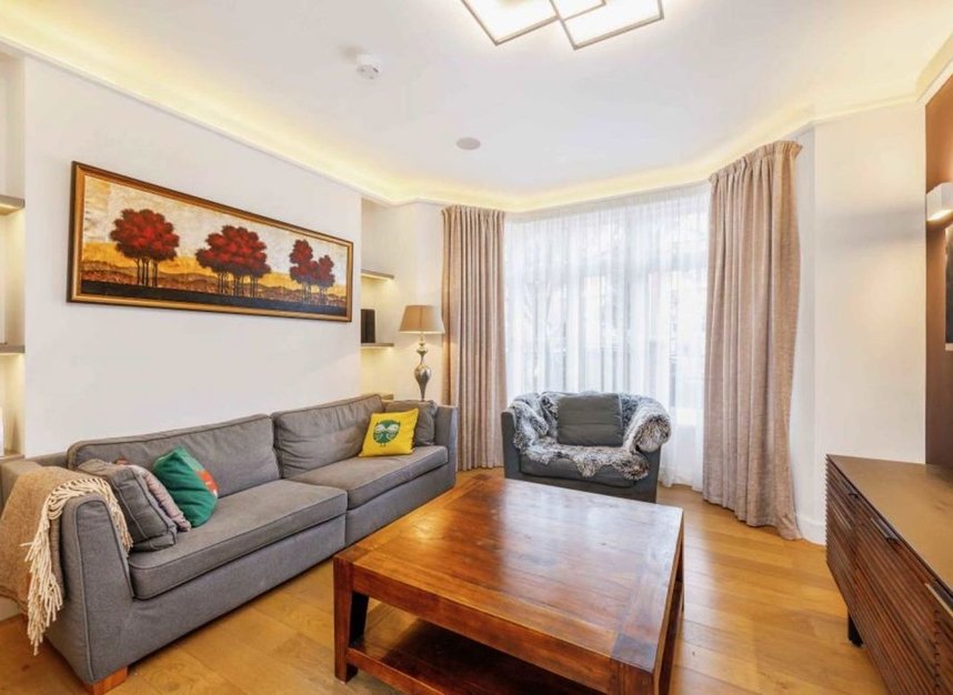 Properties for sale in Kingscote Road - W4 5LJ view3