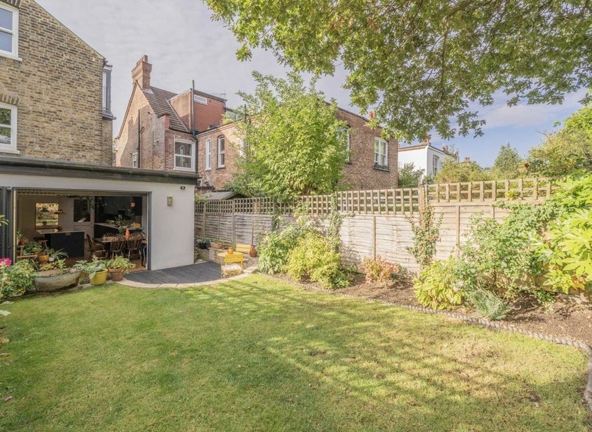 Properties sold in Kingsmead Road - SW2 3JD view10