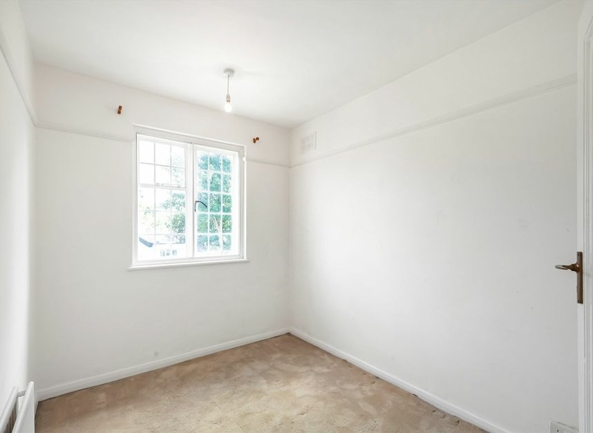 Properties for sale in Kingsmead Road - SW2 3HZ view9