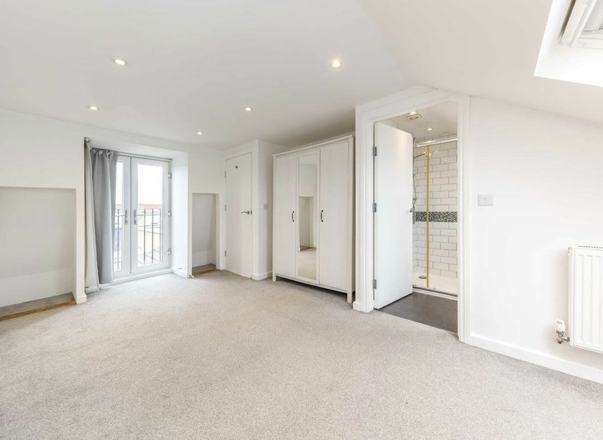 Properties for sale in Kingston Road - SW19 1JN view2