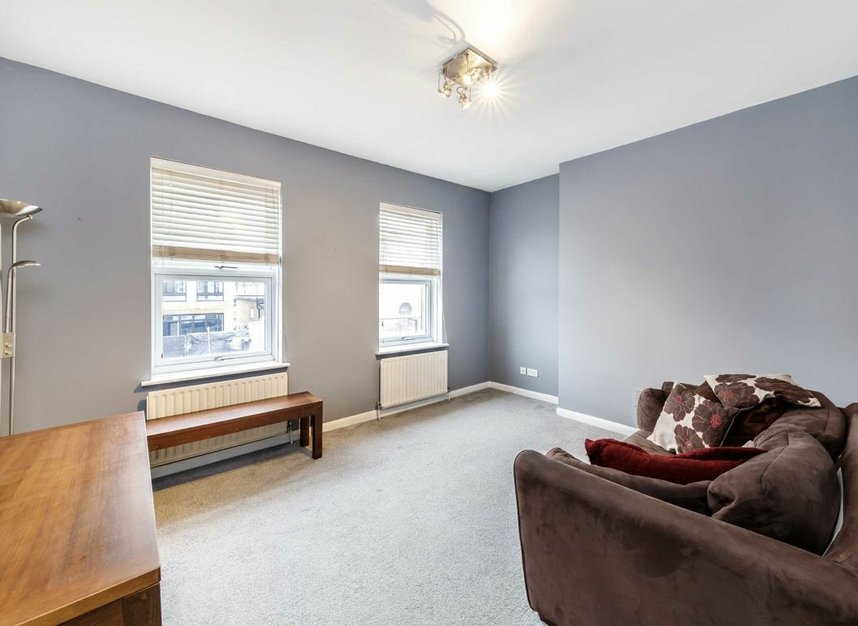 Properties for sale in Kingston Road - SW19 1JN view4