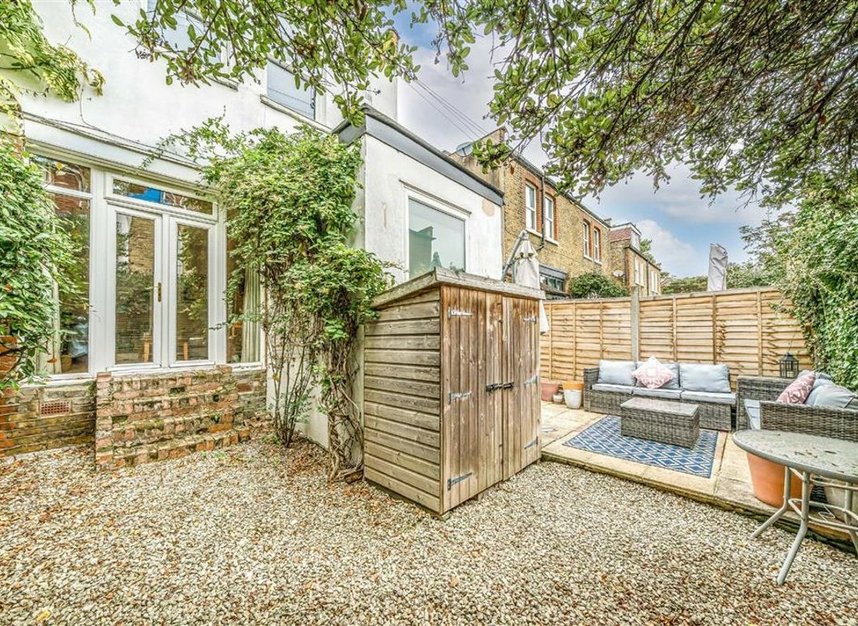 Properties for sale in Kingston Road - TW11 9JX view7
