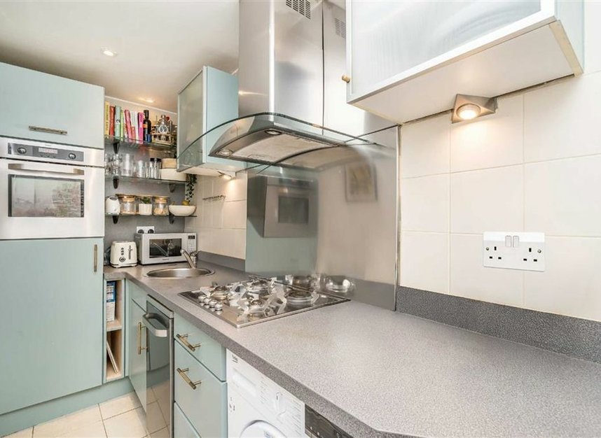 Properties for sale in Kingston Road - TW11 9JX view3