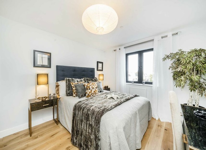 Properties for sale in Kingston Road - SW20 8JX view4