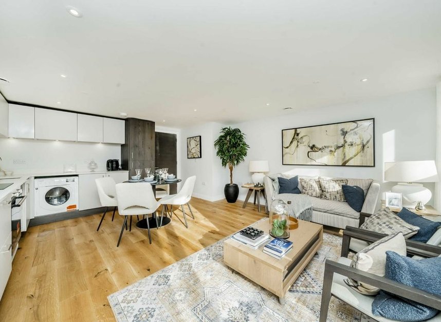 Properties for sale in Kingston Road - SW20 8JX view3