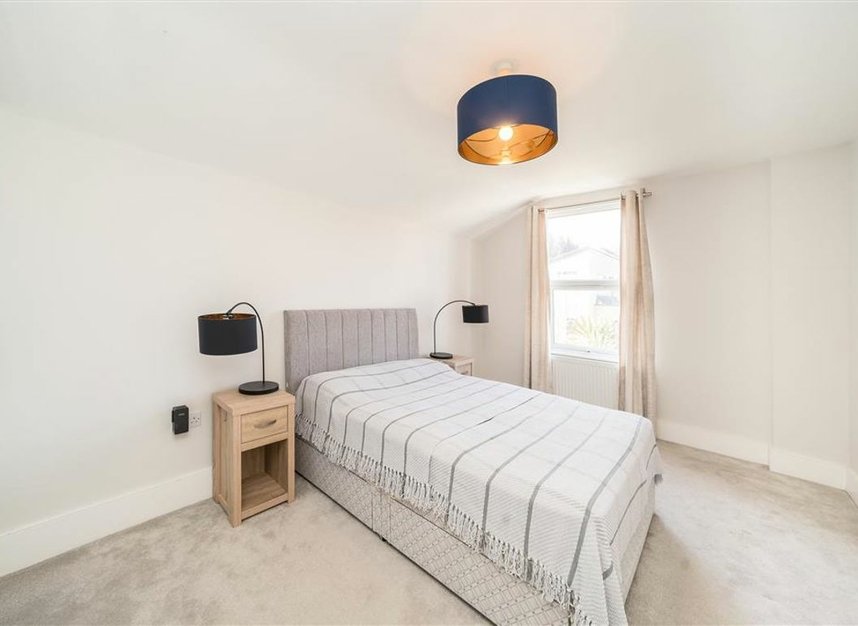 Properties sold in Kingswood Road - SW2 4JF view9