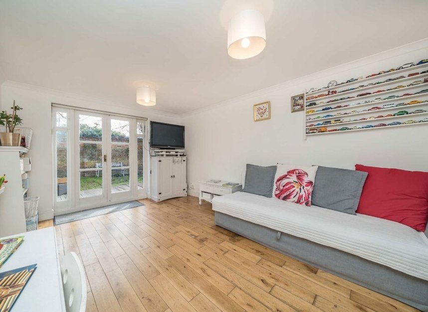 Properties for sale in Kingsworthy Close - KT1 3ER view2
