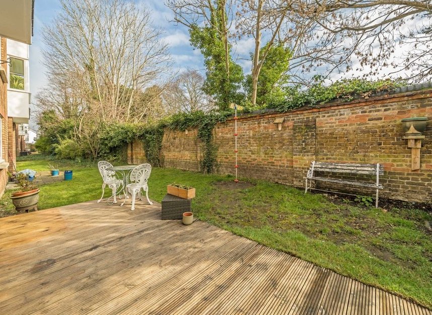 Properties for sale in Kingsworthy Close - KT1 3ER view5