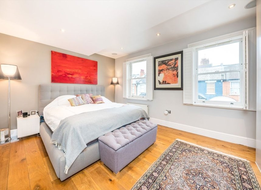 Properties for sale in Knivet Road - SW6 1JR view6
