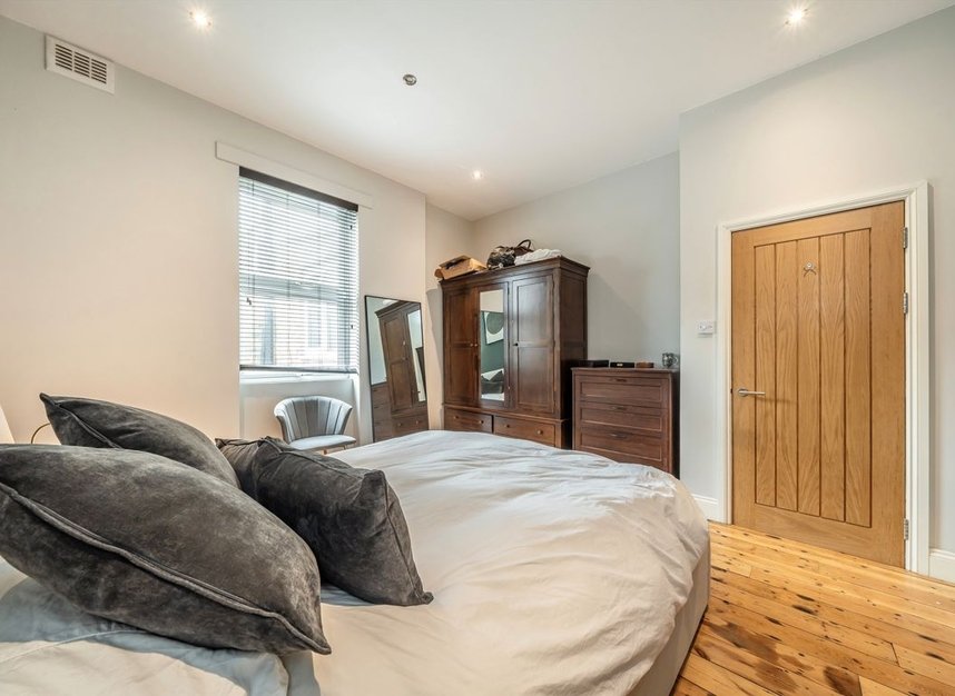 Properties for sale in Knollys Road - SW16 2JX view6