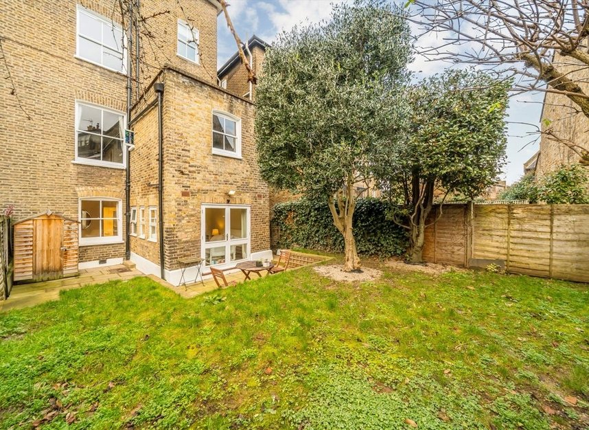 Properties for sale in Lady Margaret Road - N19 5ES view6
