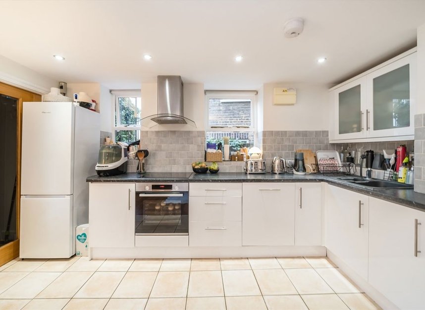 Properties for sale in Lady Margaret Road - N19 5ES view3