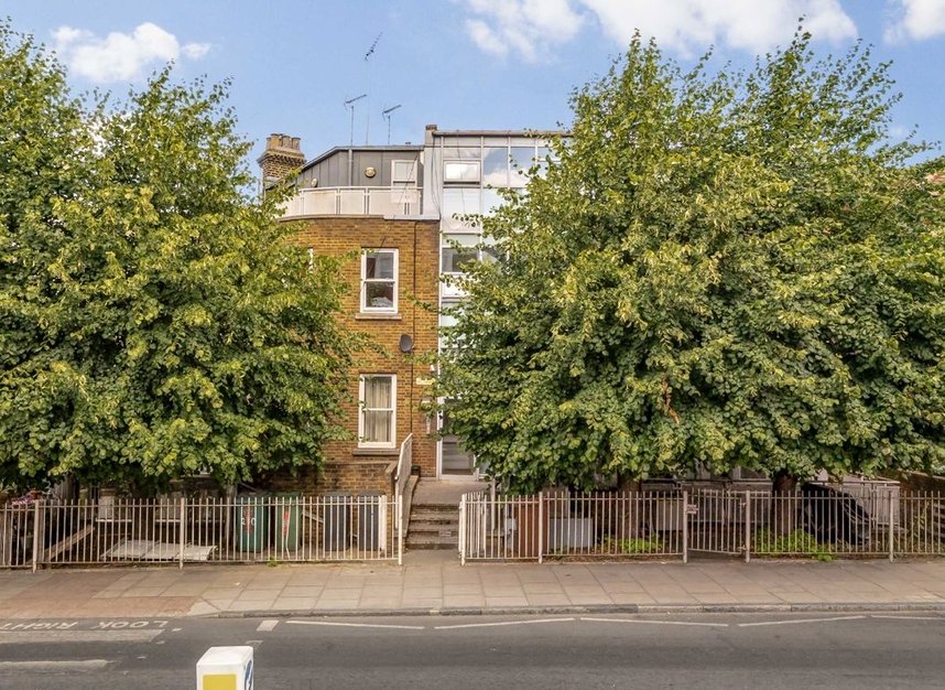 Properties for sale in Lady Margaret Road - N19 5EL view6