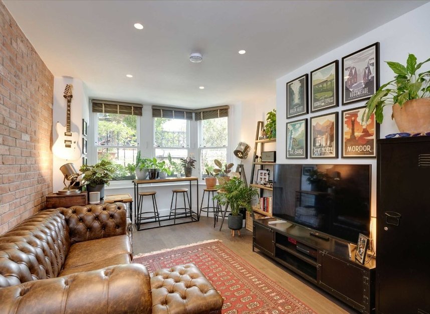 Flat for sale in Lady Margaret Road, London, NW5 (Ref 204100) Dexters