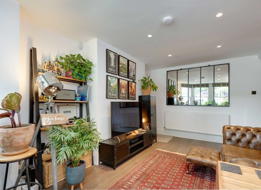 Flat for sale in Lady Margaret Road, London, NW5 (Ref 204100) Dexters