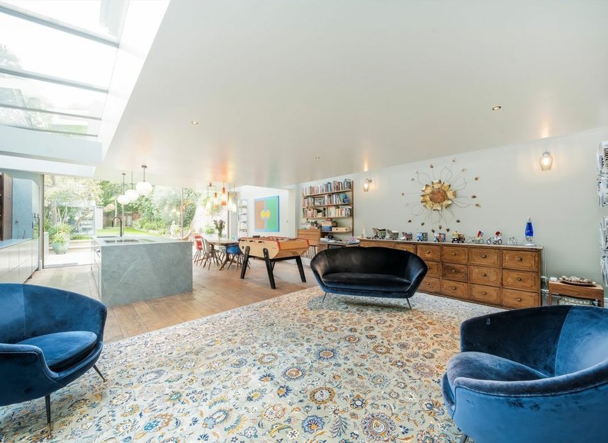 Properties for sale in Lady Somerset Road - NW5 1TU view2